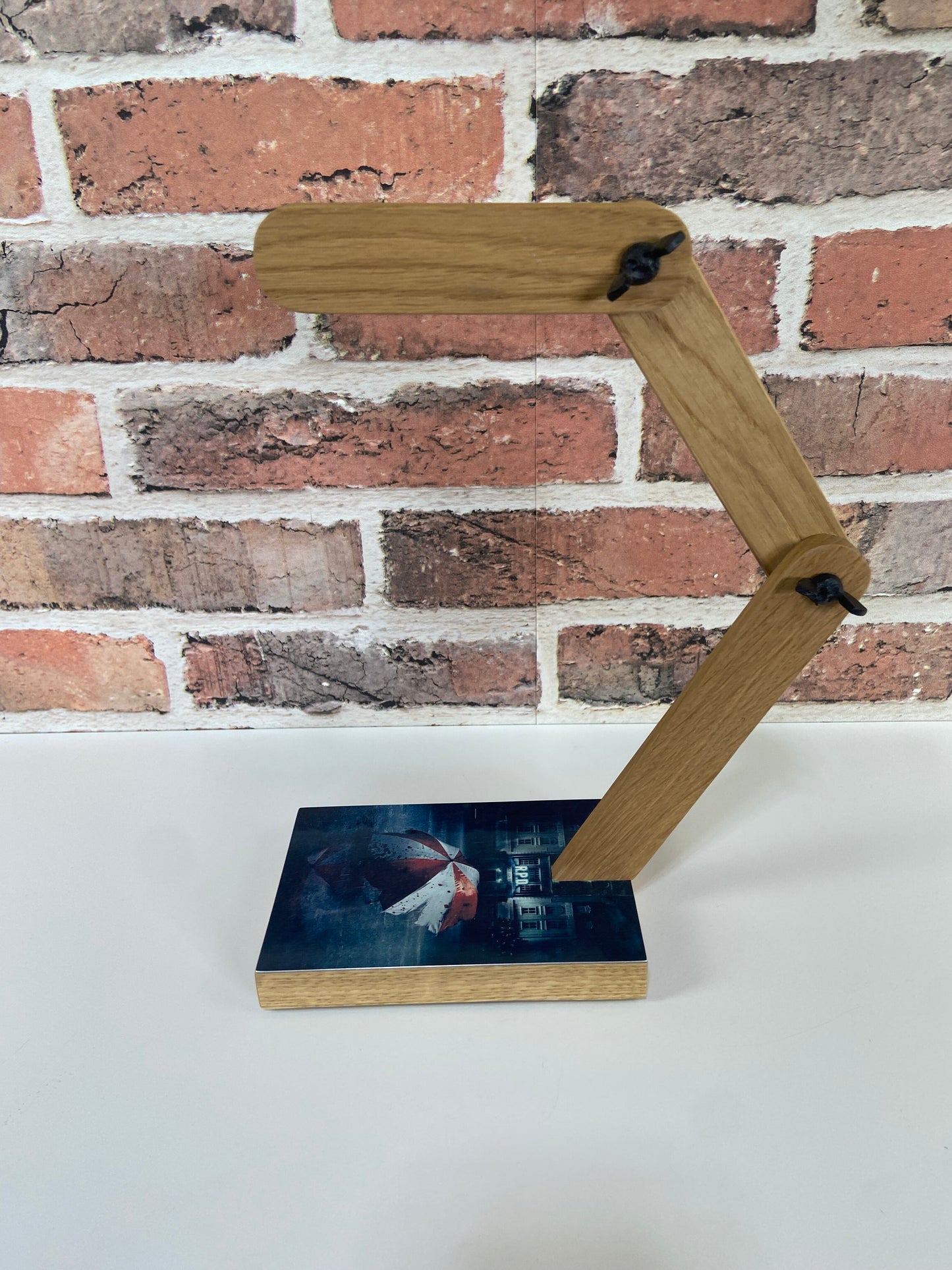 Support pour Casque Audio "Resident Evil"